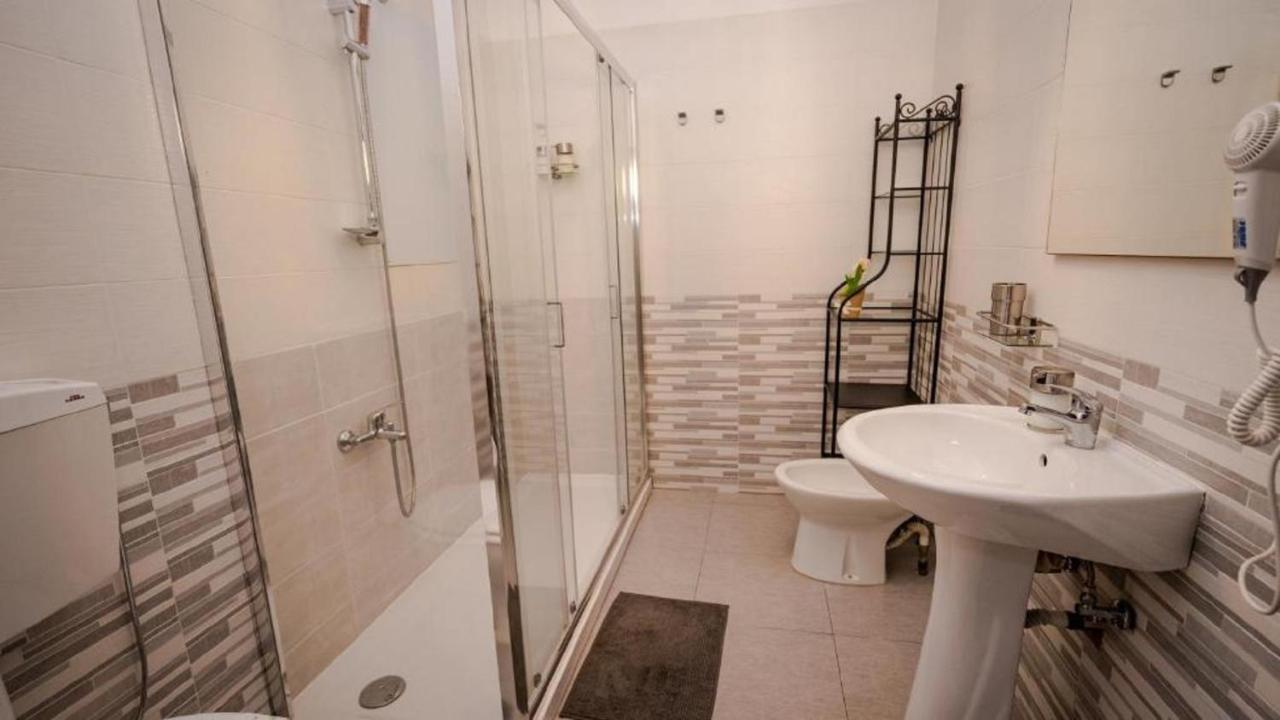 Cconforthotels R&B Semplici Emozioni Bari Extérieur photo
