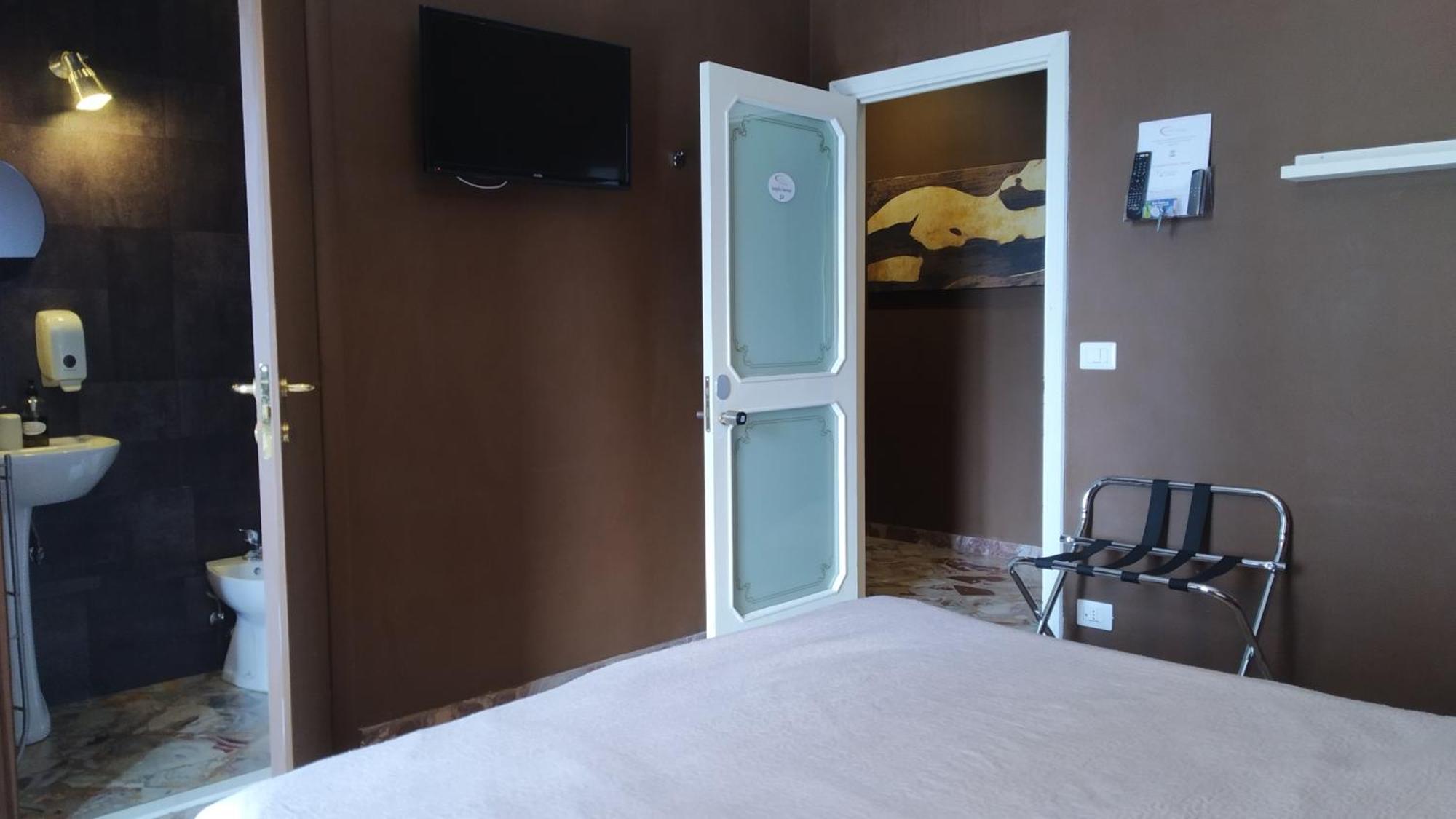 Cconforthotels R&B Semplici Emozioni Bari Extérieur photo